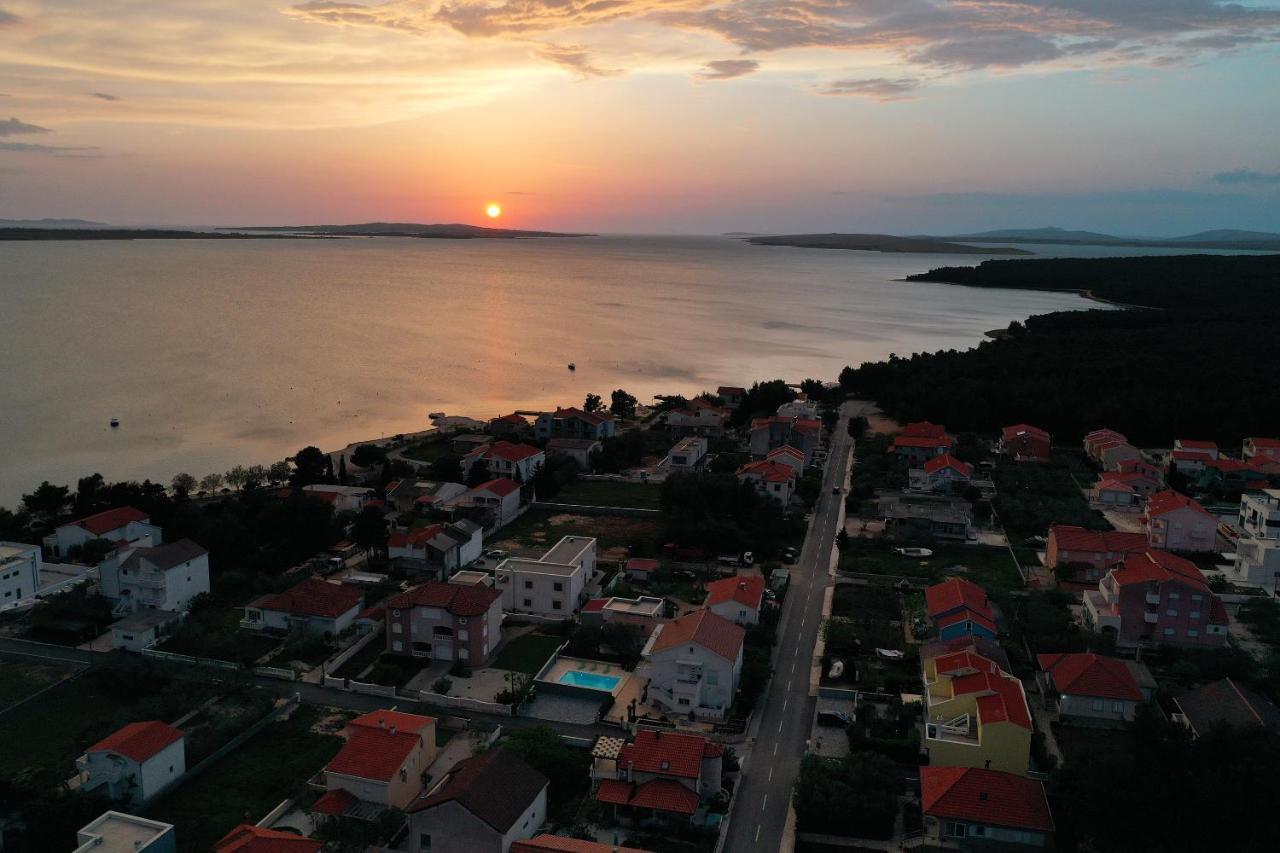 Blue Sunrise Apartment فرسي المظهر الخارجي الصورة